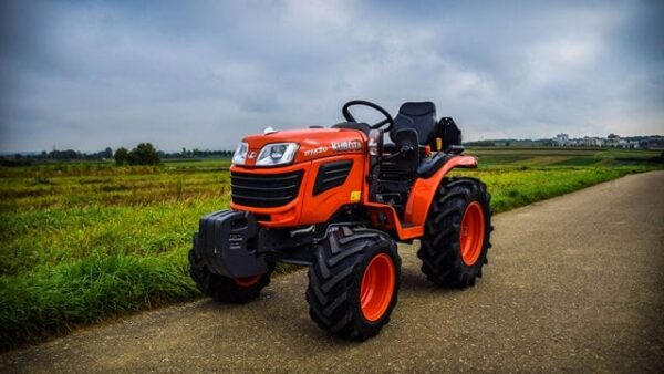 tracteur kubota type b 1620 d avec gyrobroyeur smaf – Image 2